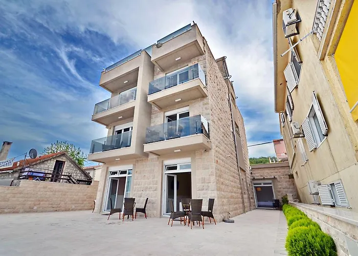 Apartments Bojana